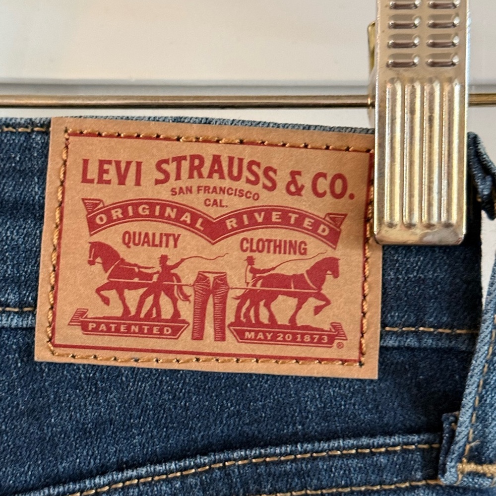 Levi’s 721 High Rise Skinny Dark Indigo Women's Skinny Jeans Size 24 NWT - Picture 6 of 10